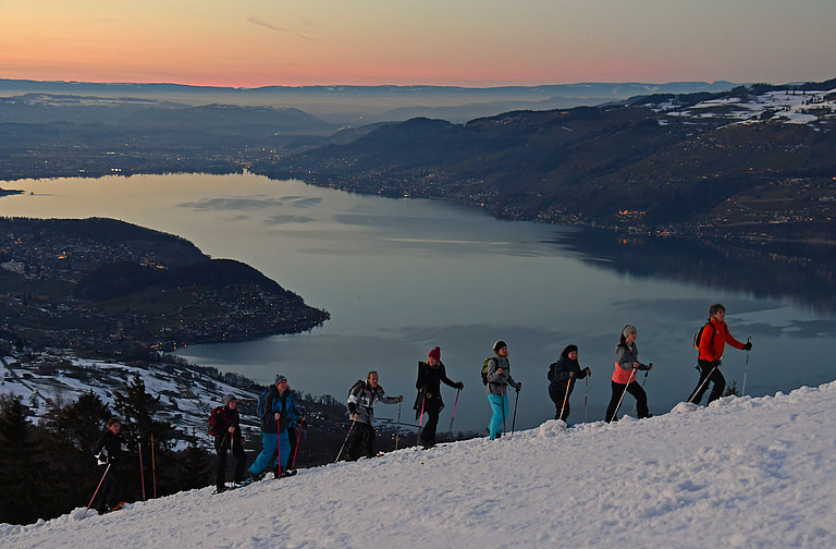 Vollmondschneeschuhtour-Wanderer-See.jpg  