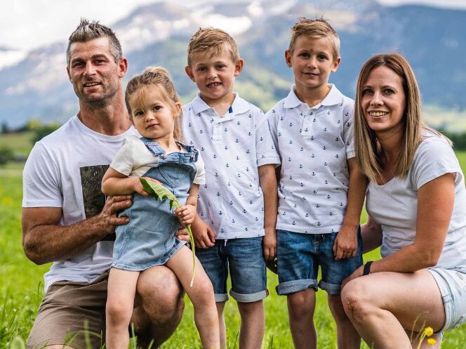 Berger_Bio-Hof_Berger_Aeschi_b_Spiez_Familie_2.jpg 